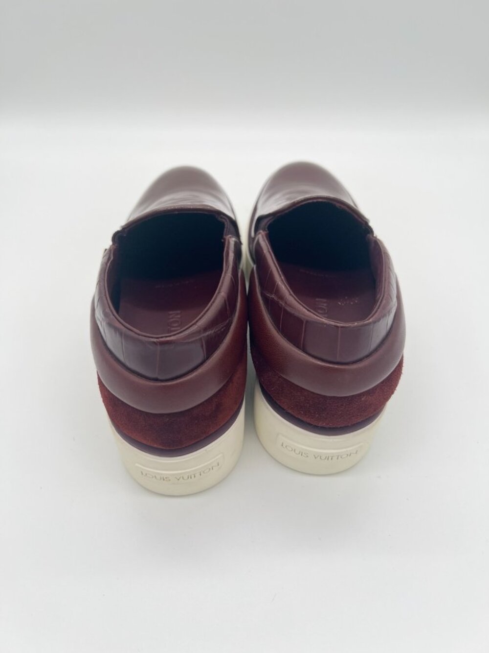 Louis Vuitton -Burgundy Enamel Platform loafers - 24449541 - SIZE 36.5 / 6 - Picture 3 of 11